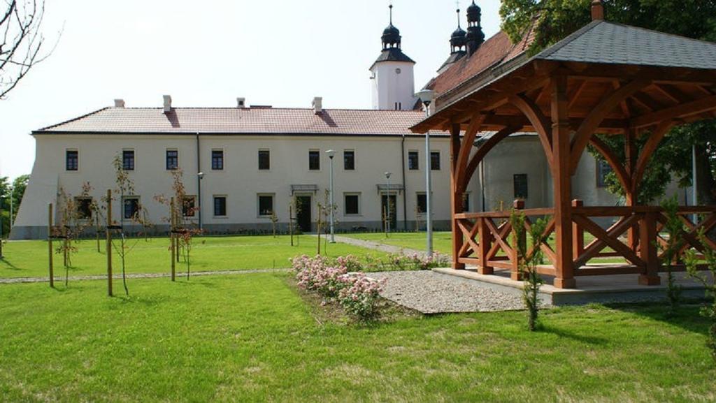 Hotel Sw. Norberta Nowe Brzesko Exterior foto